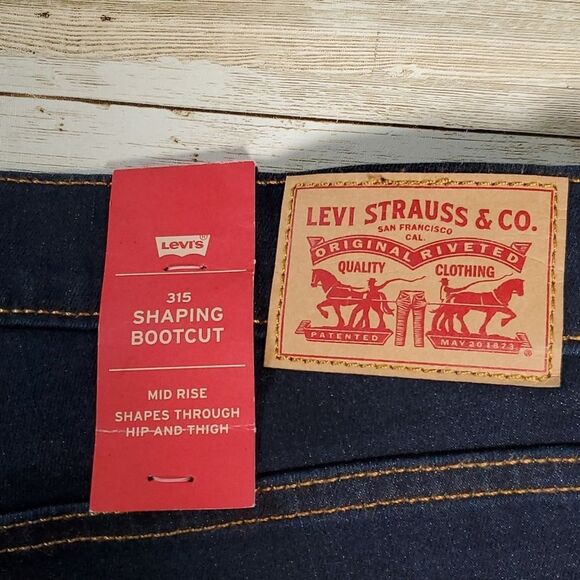 NEW NWT Levi’s 315 Shaping Bootcut Mid Rise Jeans Dark Wash Size 29" x‎ 30" - Picture 12 of 14
